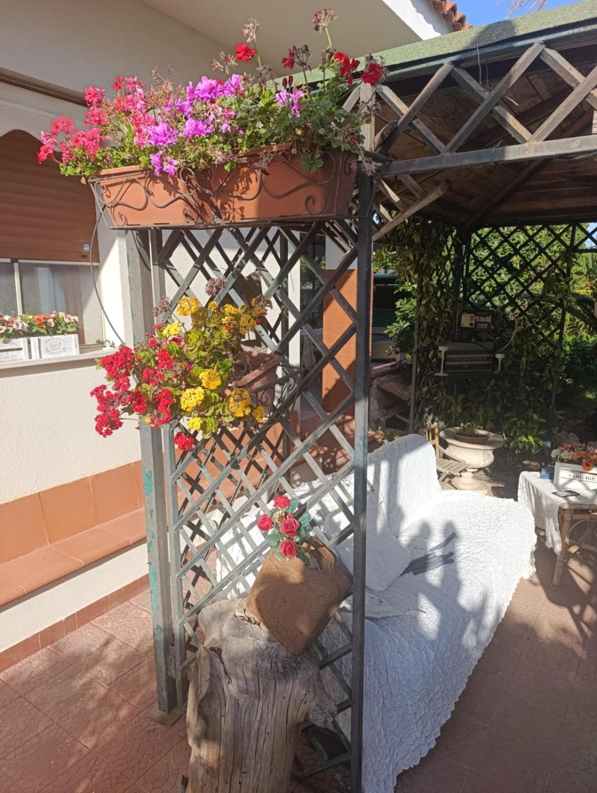 Villa Aurora أونينا المظهر الخارجي الصورة