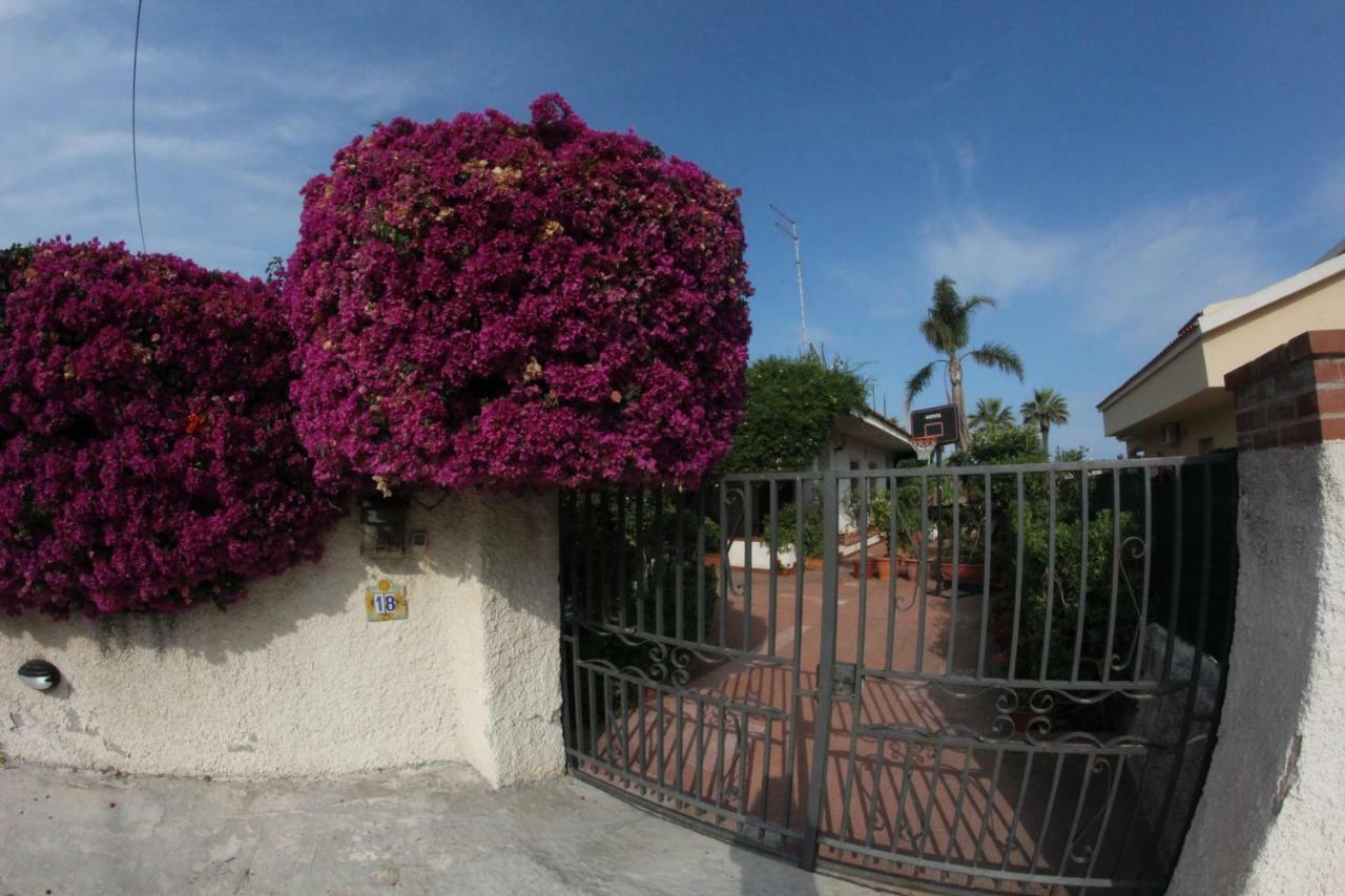 Villa Aurora أونينا المظهر الخارجي الصورة